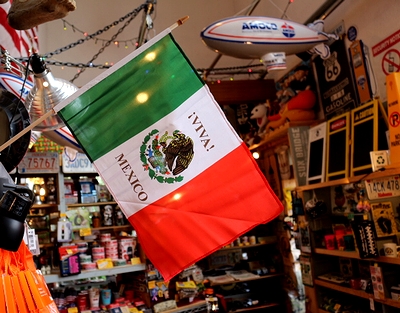 スティックフラッグ　棒付きメキシコ国旗　アメリカ直輸入　MEXICO　アメリカ雑貨屋　サンブリッヂ