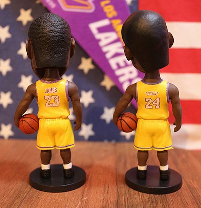 Kobe Bryant Bobble head コービーブライアント 首振り人形 人気