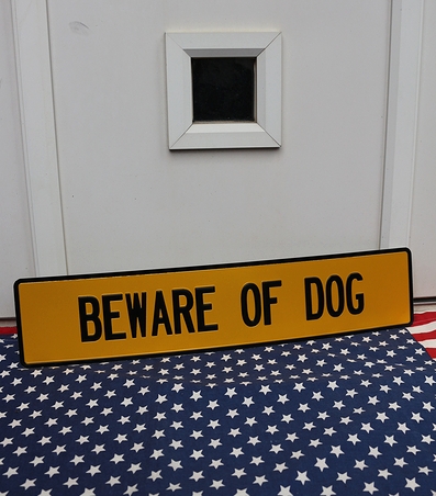 犬注意看板 犬小屋看板 52 11cm アルミ製 ストリート看板 Beware Of Dog 雑貨屋ｓｕｎｂｒｉｄｇｅ