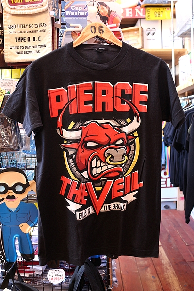 アメリカTシャツ　バンドTシャツ　ピアスザヴェイル　Pierce the Veil　アメリカ雑貨屋　サンブリッヂ 岩手雑貨